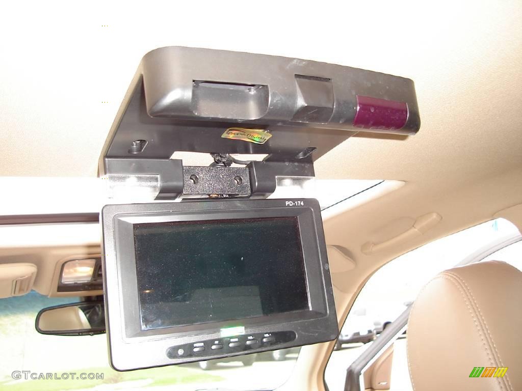 2004 MDX  - Aspen White Pearl / Saddle photo #21