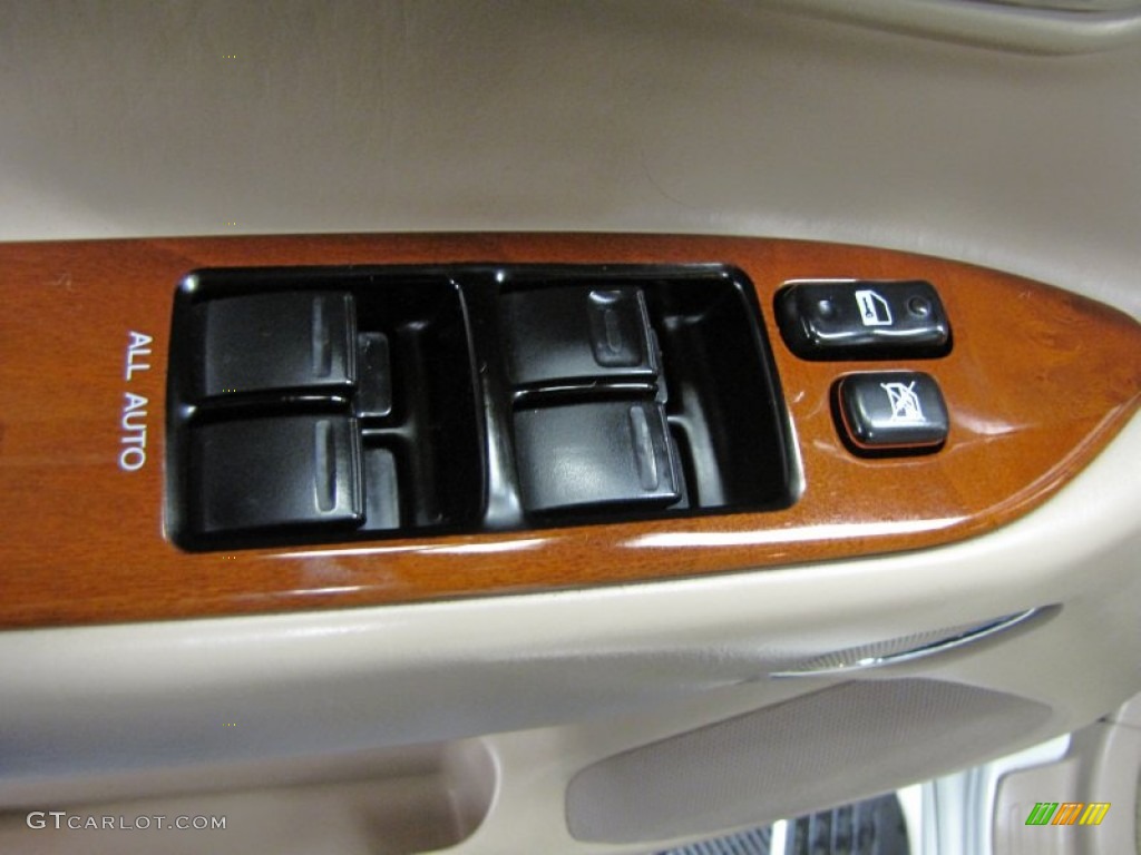 2002 LX 470 - Golden Pearl / Ivory photo #16