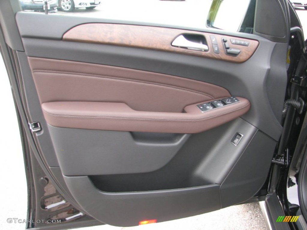 2012 Mercedes-Benz ML 350 4Matic Auburn Brown/Black Door Panel Photo #72907457