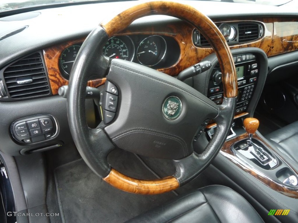 2006 Jaguar XJ XJ8 Steering Wheel Photos