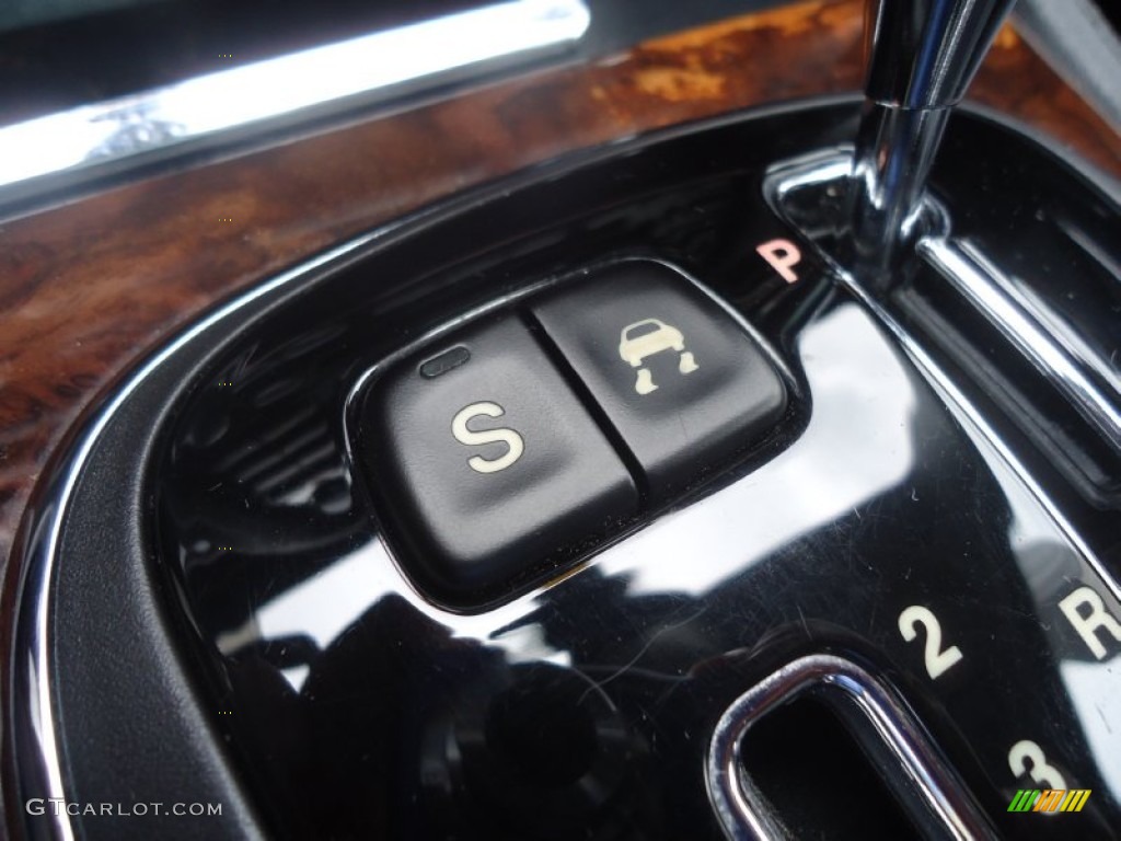 2006 Jaguar XJ XJ8 Controls Photo #72908065