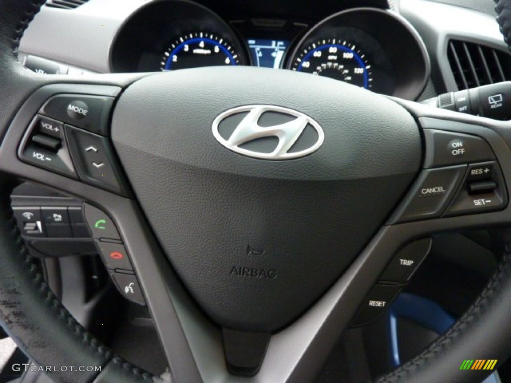 2013 Hyundai Veloster Turbo Blue Steering Wheel Photo #72909967