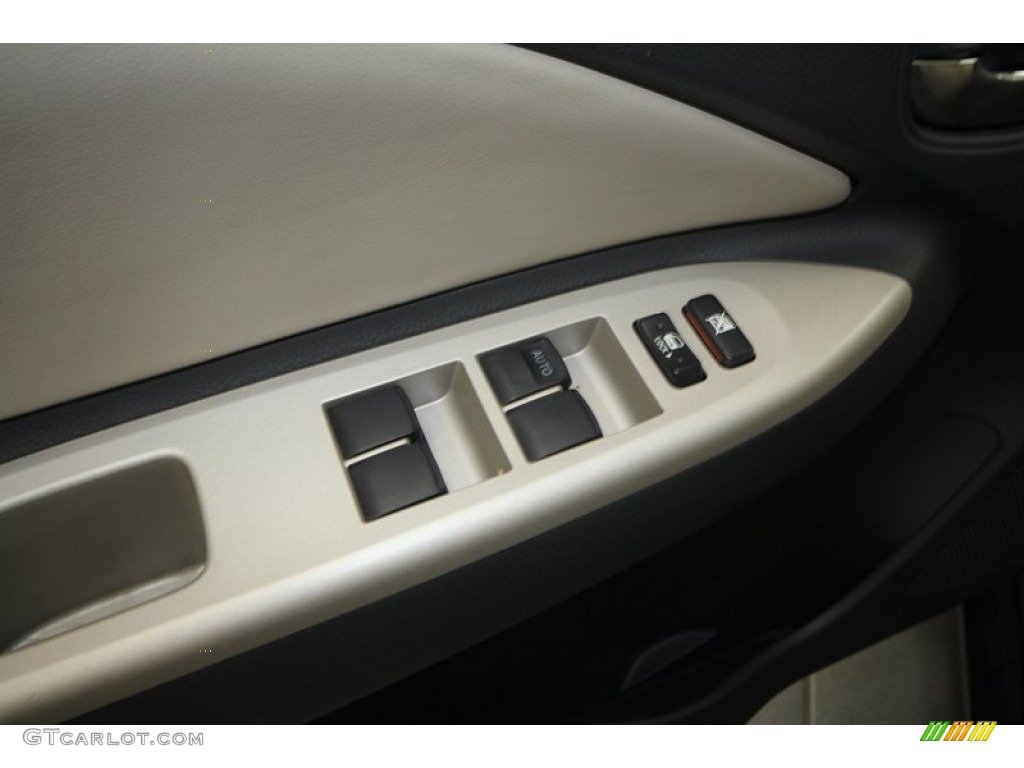2008 Toyota Yaris Sedan Controls Photo #72911428