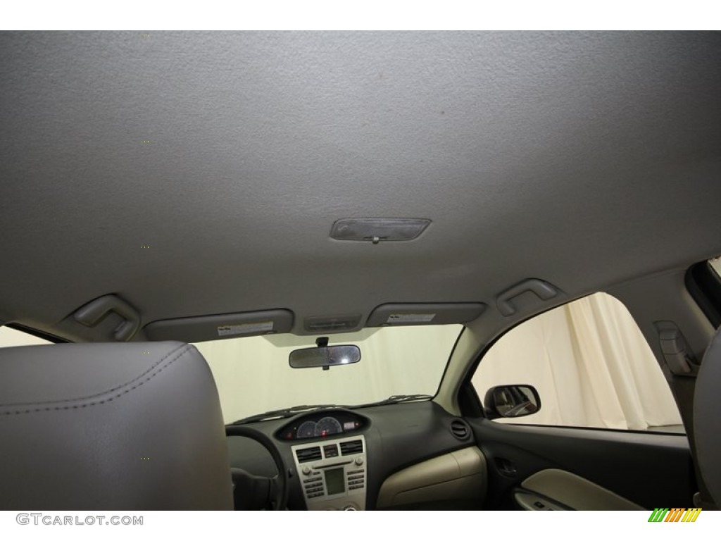 2008 Yaris Sedan - Nautical Blue Metallic / Bisque photo #23
