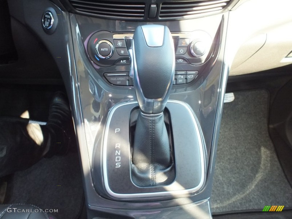 2013 Escape Titanium 2.0L EcoBoost - White Platinum Metallic Tri-Coat / Charcoal Black photo #22