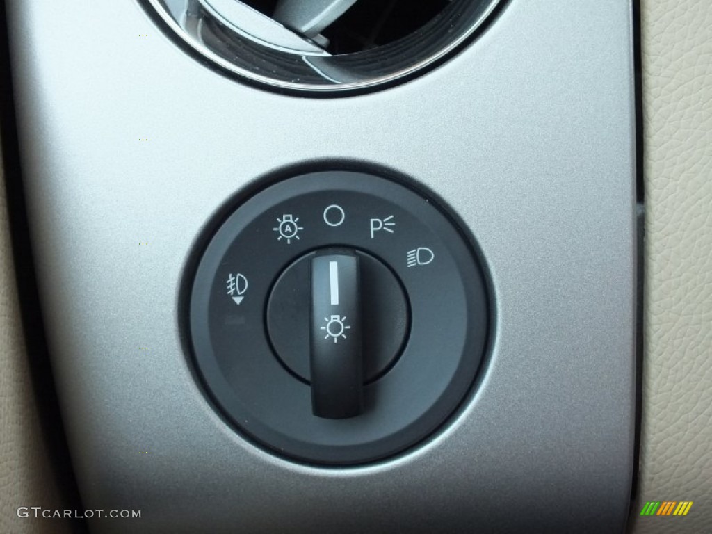2013 Ford Expedition EL XLT Controls Photo #72914577