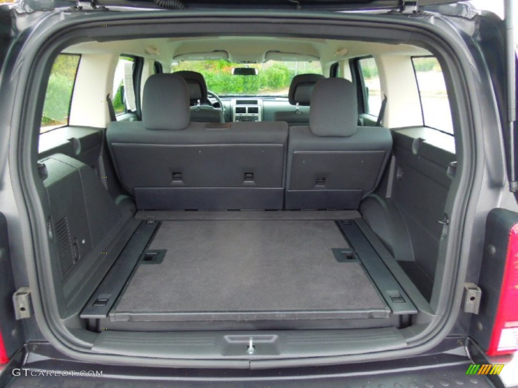 2011 Dodge Nitro Heat 4x4 Trunk Photo #72914590