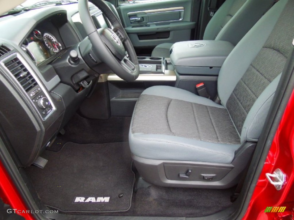 Black/Diesel Gray Interior 2013 Ram 1500 Big Horn Crew Cab 4x4 Photo #72916396
