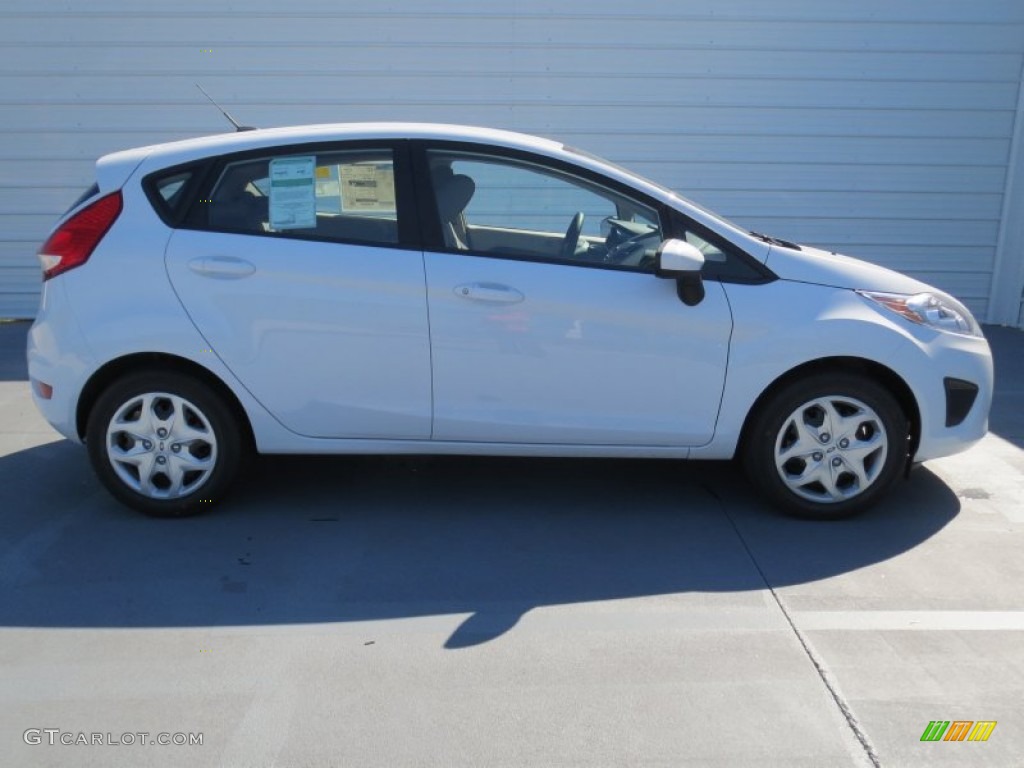 2013 Fiesta S Hatchback - Oxford White / Charcoal Black/Light Stone photo #2