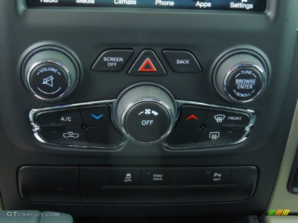 2013 Ram 1500 Big Horn Crew Cab 4x4 Controls Photo #72916543