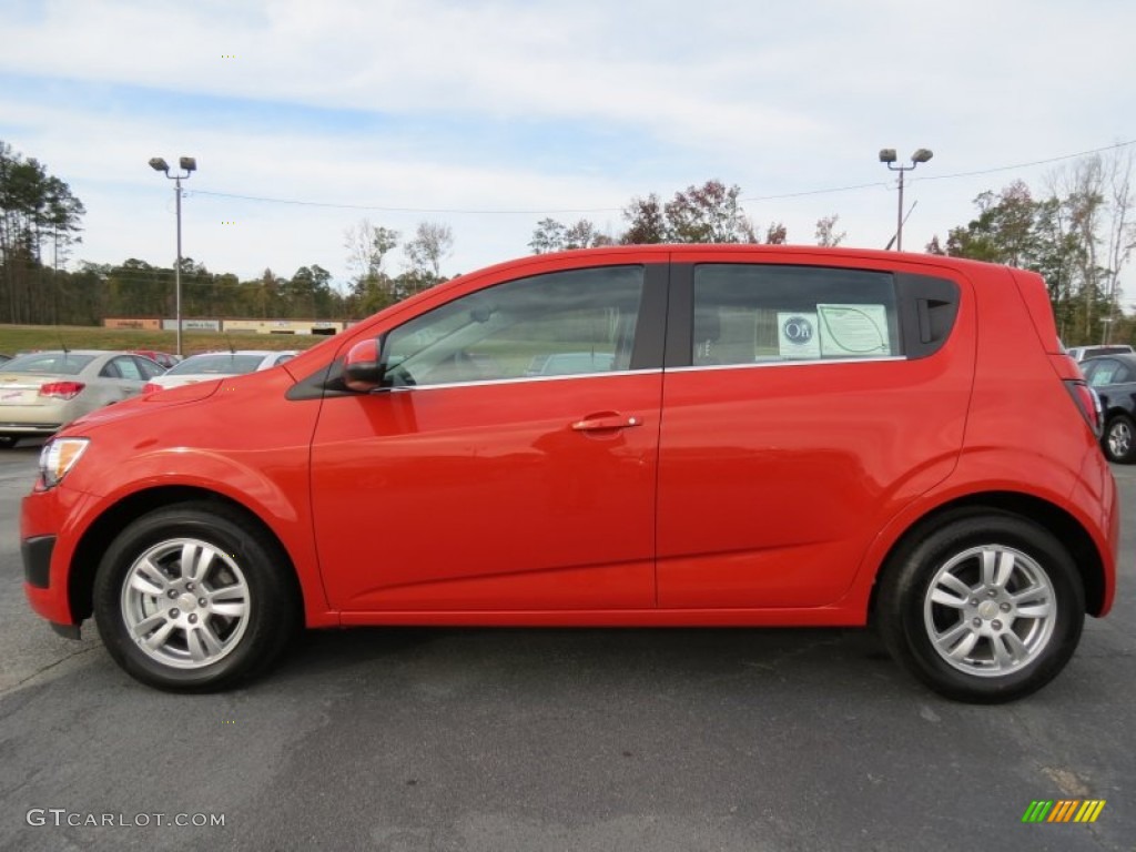 Inferno Orange Metallic 2013 Chevrolet Sonic LT Hatch Exterior Photo #72917956