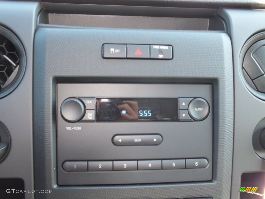 2013 Ford F150 XL Regular Cab Audio System Photos