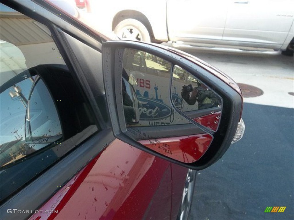 2013 Focus SE Hatchback - Ruby Red / Charcoal Black photo #14