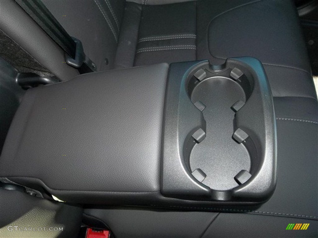 2013 Focus SE Hatchback - Ruby Red / Charcoal Black photo #34