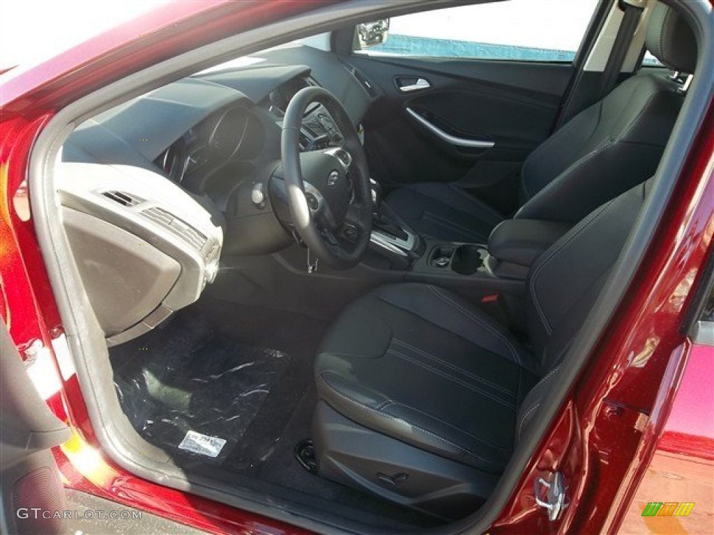 2013 Focus SE Hatchback - Ruby Red / Charcoal Black photo #70