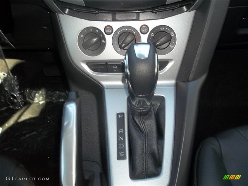 2013 Focus SE Hatchback - Ruby Red / Charcoal Black photo #88