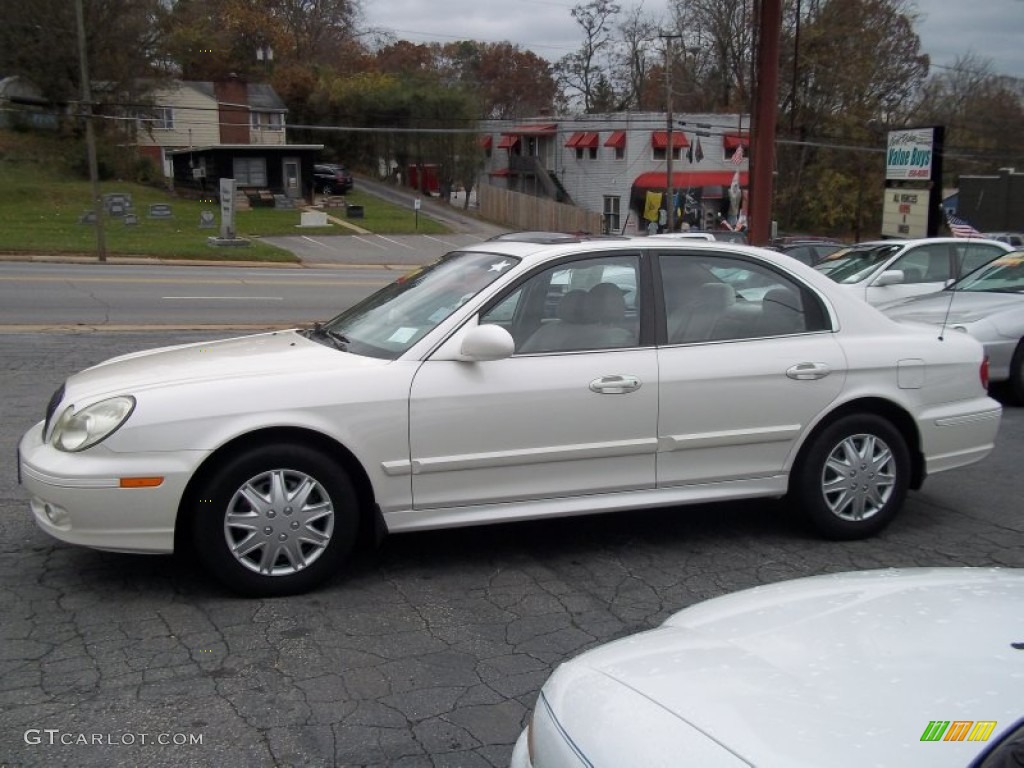 2002 Sonata  - White Pearl / Beige photo #2