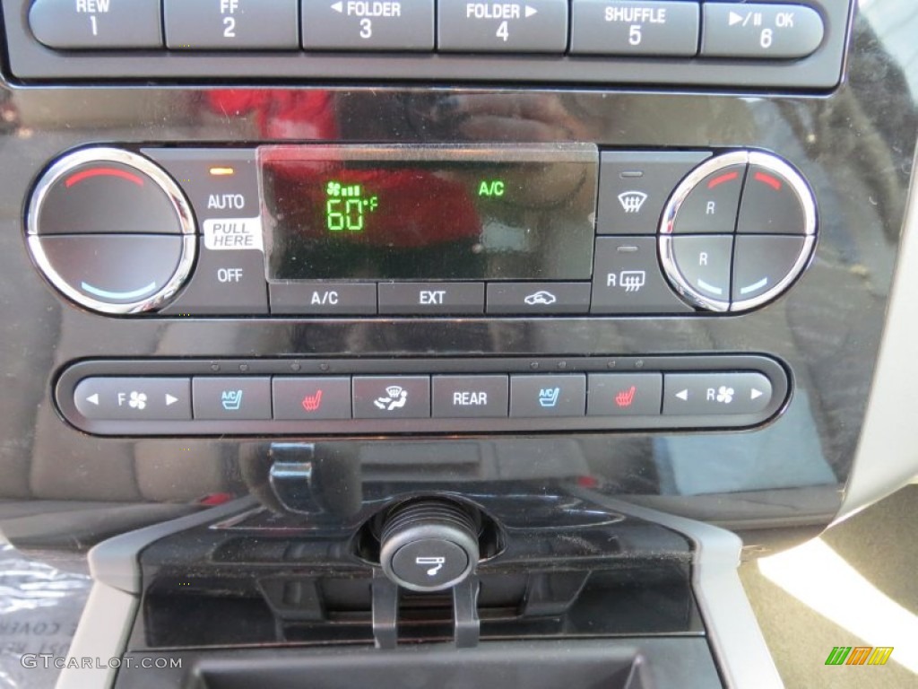 2013 Ford Expedition Limited Controls Photo #72923416