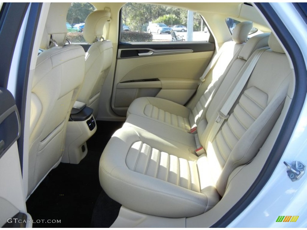 2013 Ford Fusion SE Rear Seat Photo #72928870