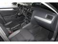 Black Uni - Jetta SE Sedan Photo No. 23