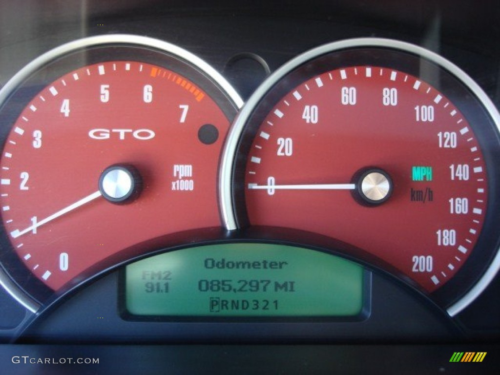 2004 GTO Coupe - Quicksilver Metallic / Black photo #15