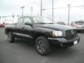 Brilliant Black 2006 Dodge Dakota Night Runner Club Cab 4x4 Exterior