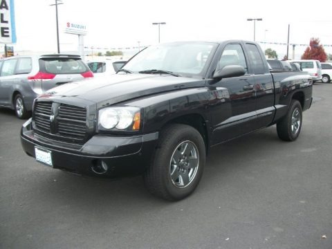 2006 Dodge Dakota Night Runner Club Cab 4x4 Data, Info and Specs