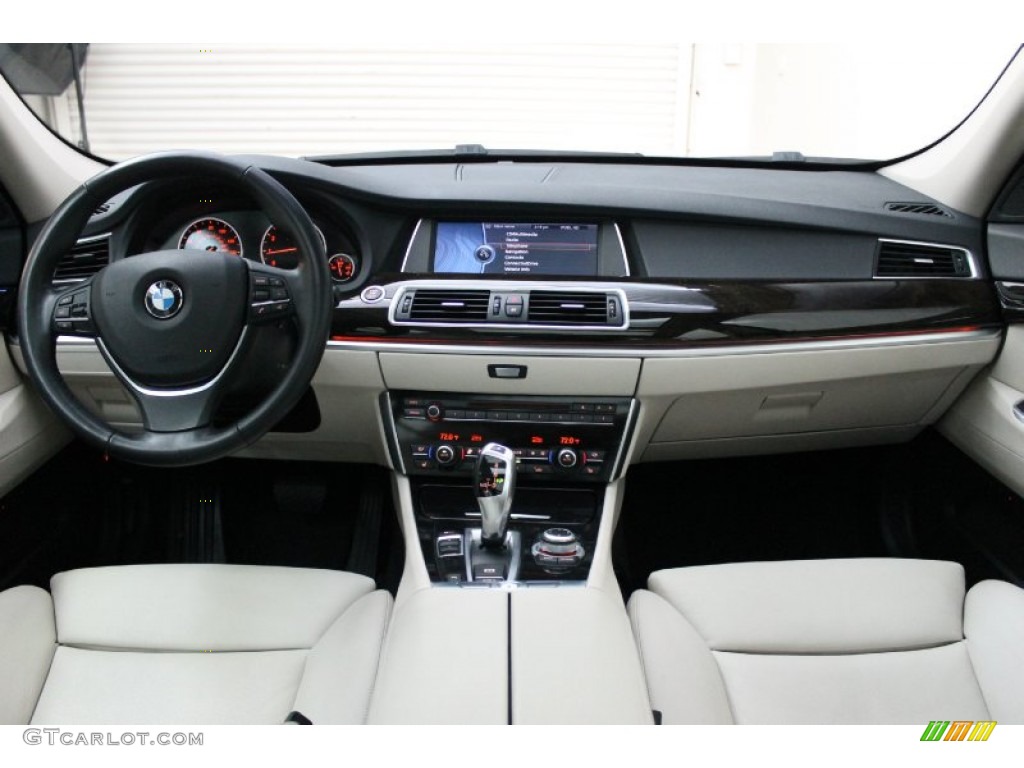 2010 BMW 5 Series 535i Gran Turismo Ivory White/Black Nappa Leather Dashboard Photo #72931331