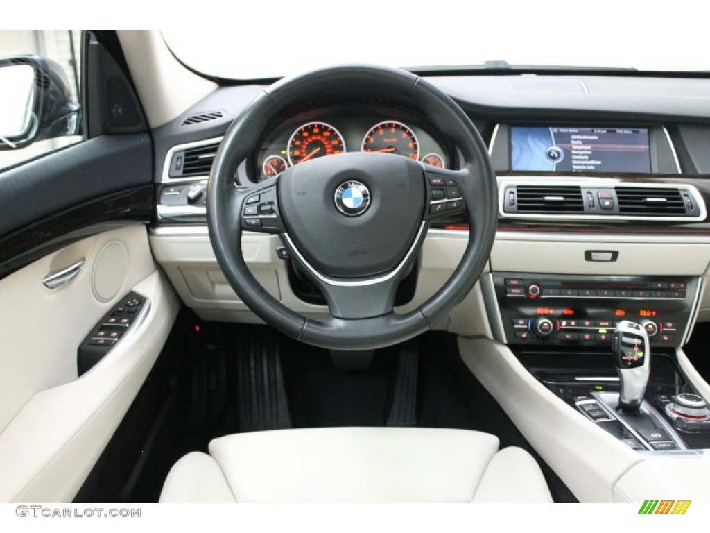 2010 BMW 5 Series 535i Gran Turismo Ivory White/Black Nappa Leather Dashboard Photo #72931924