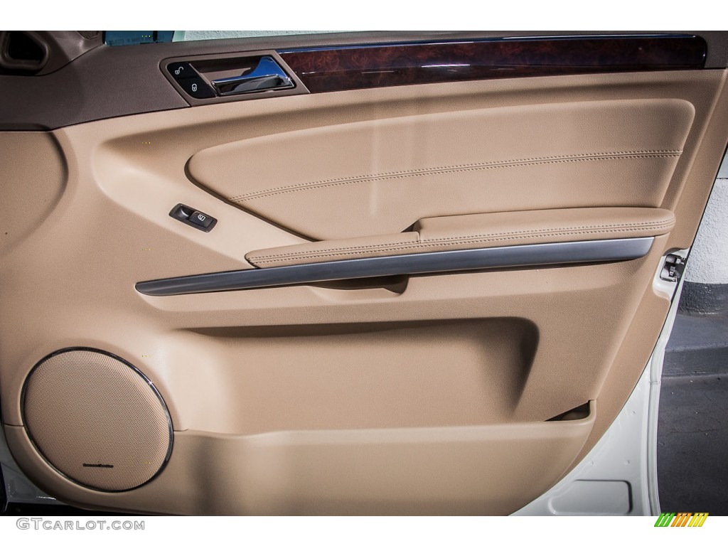 2010 Mercedes-Benz GL 450 4Matic Cashmere Door Panel Photo #72938002