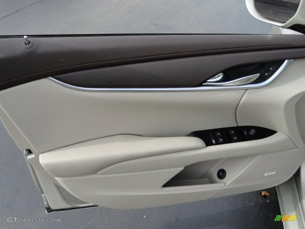 2013 Cadillac XTS FWD Shale/Cocoa Door Panel Photo #72940078