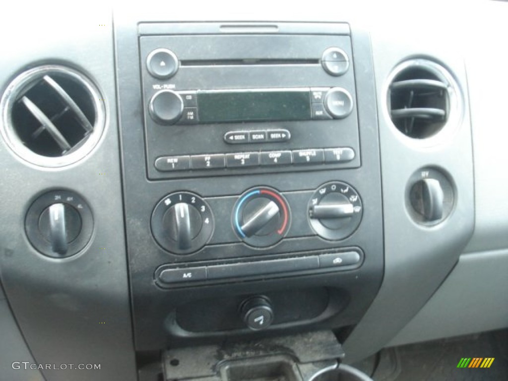 2004 F150 XLT SuperCab 4x4 - Bright Red / Dark Flint photo #12