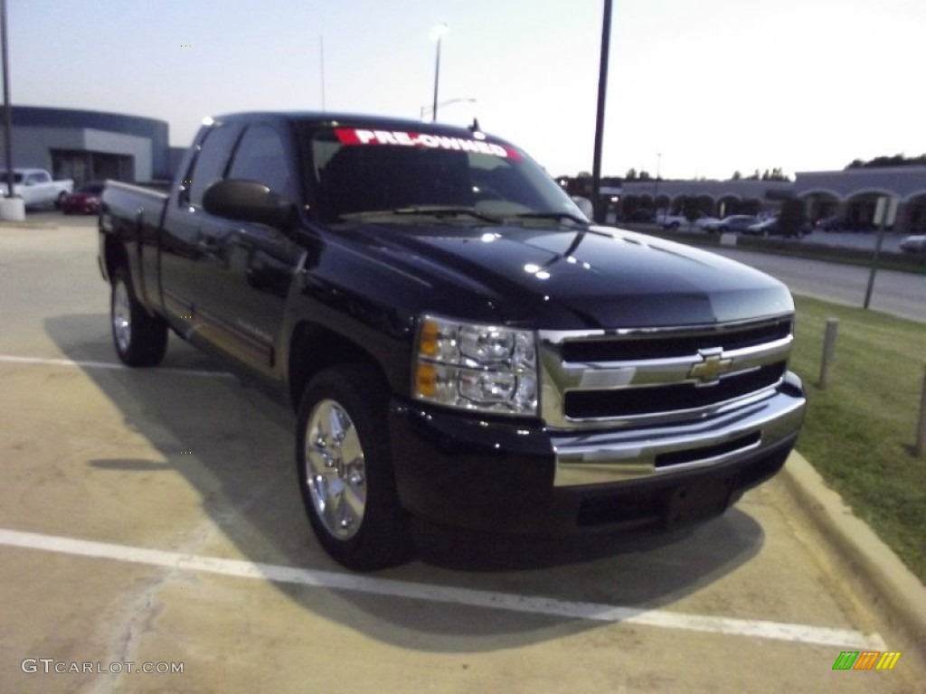 2011 Silverado 1500 LS Extended Cab - Black / Dark Titanium photo #2
