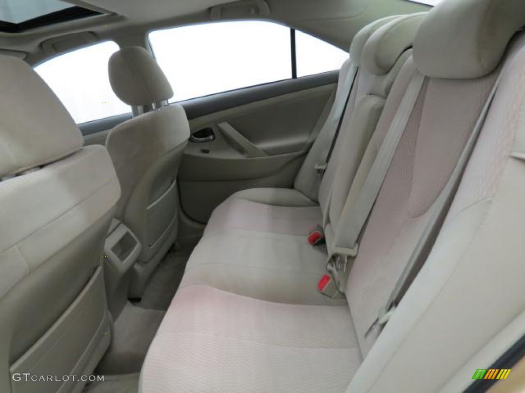 2010 Camry LE - Sandy Beach Metallic / Bisque photo #6