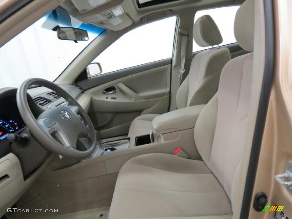 2010 Camry LE - Sandy Beach Metallic / Bisque photo #8