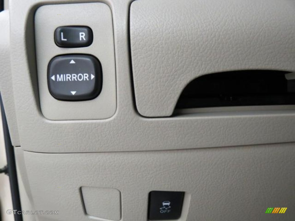 2010 Camry LE - Sandy Beach Metallic / Bisque photo #22