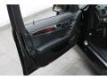 Black - C 300 Sport 4Matic Photo No. 16