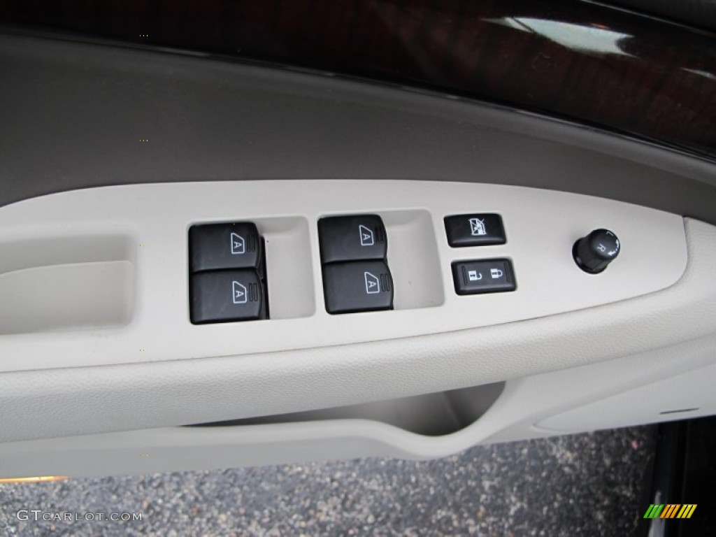 2011 Infiniti G 37 x AWD Sedan Controls Photo #72952095