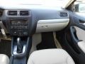 Black Uni - Jetta SE Sedan Photo No. 15