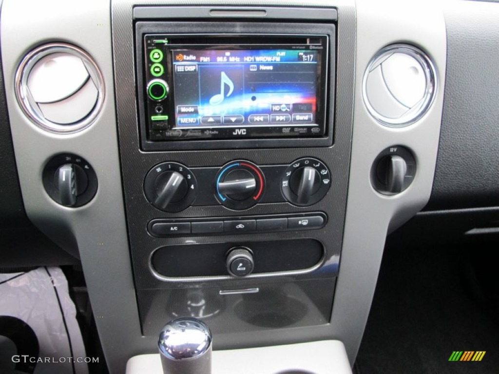 2004 F150 XLT SuperCrew 4x4 - True Blue Metallic / Medium/Dark Flint photo #26