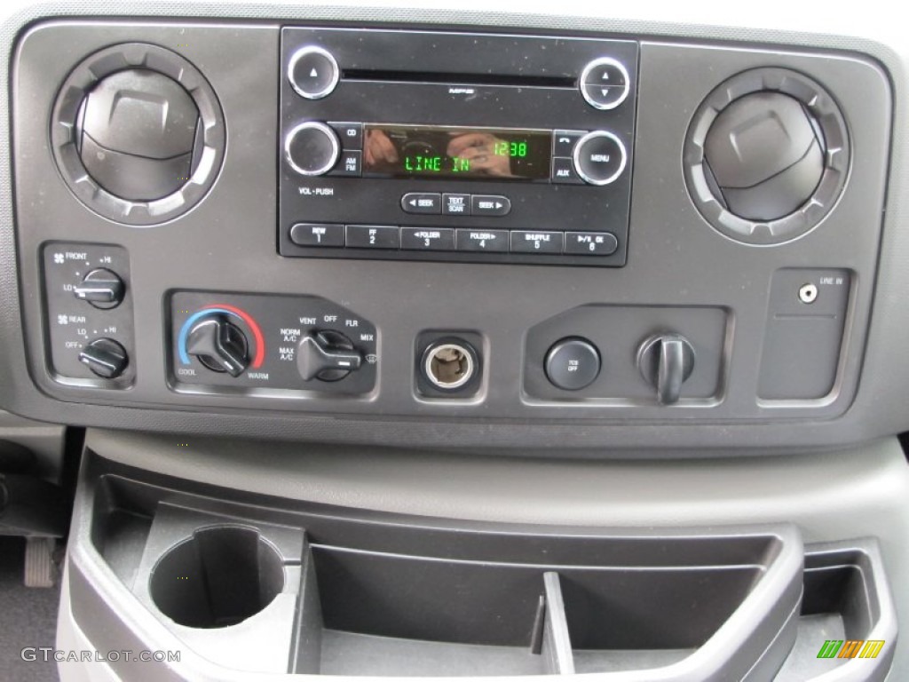 2010 Ford E Series Van E350 XL Passenger Controls Photos