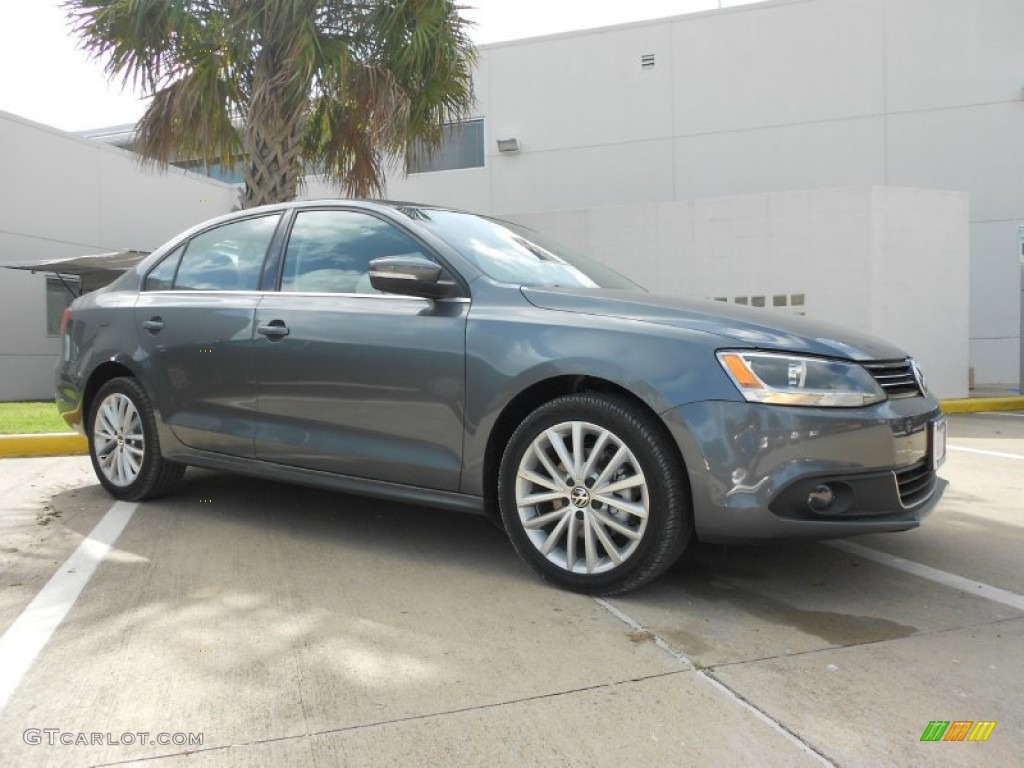 2013 Jetta TDI Sedan - Platinum Gray Metallic / Titan Black photo #1