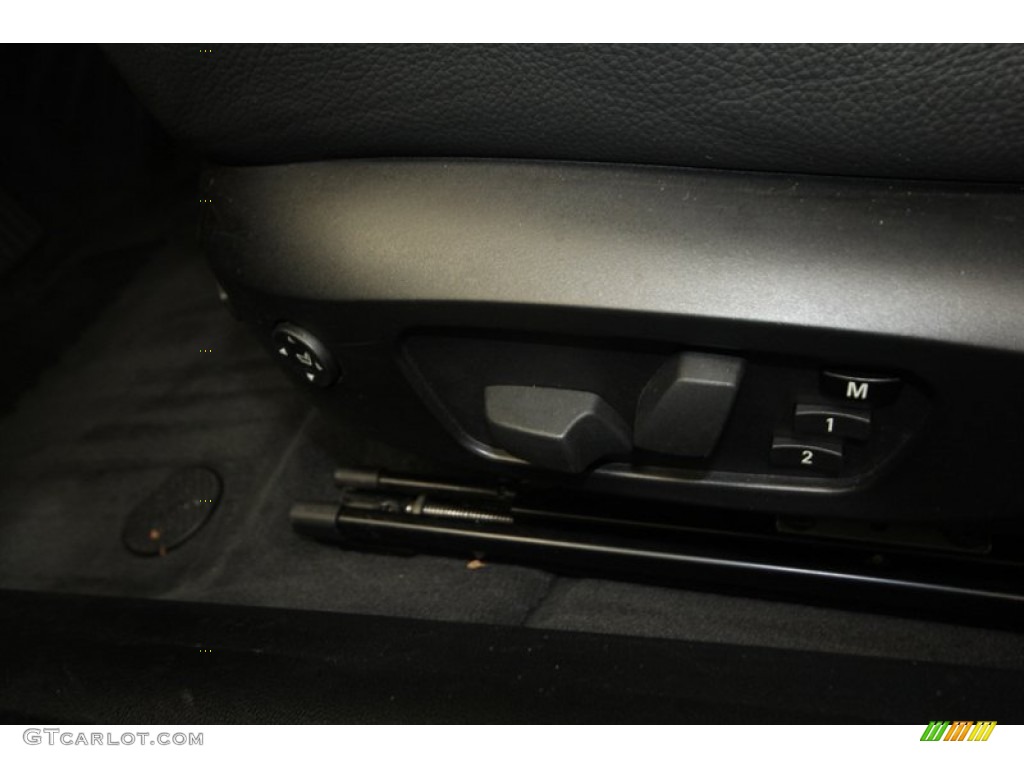 2010 3 Series 328i Coupe - Jet Black / Black photo #16