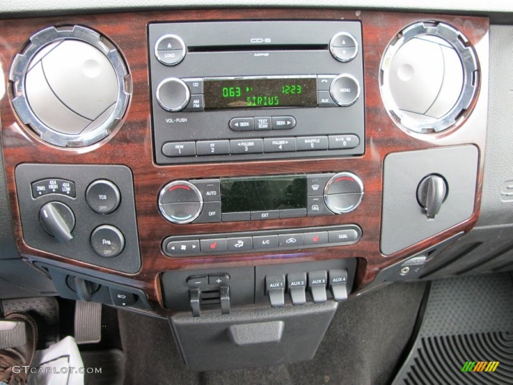 2009 Ford F350 Super Duty Lariat Crew Cab 4x4 Controls Photos