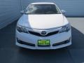 Super White - Camry SE Photo No. 7