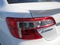 Super White - Camry SE Photo No. 11