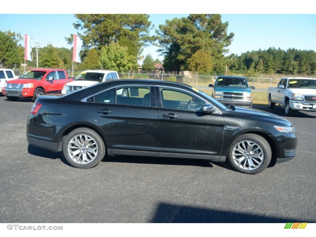 Tuxedo Black Metallic 2013 Ford Taurus Limited Exterior Photo #72955461