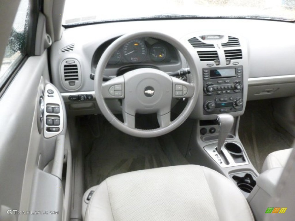 2004 Malibu LT V6 Sedan - Galaxy Silver Metallic / Gray photo #14