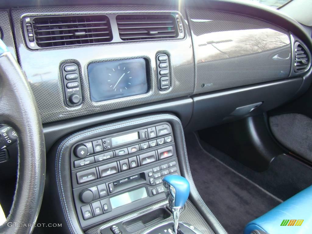 2004 XK XKR Convertible - Pacific Blue Metallic / Charcoal/Blue photo #16
