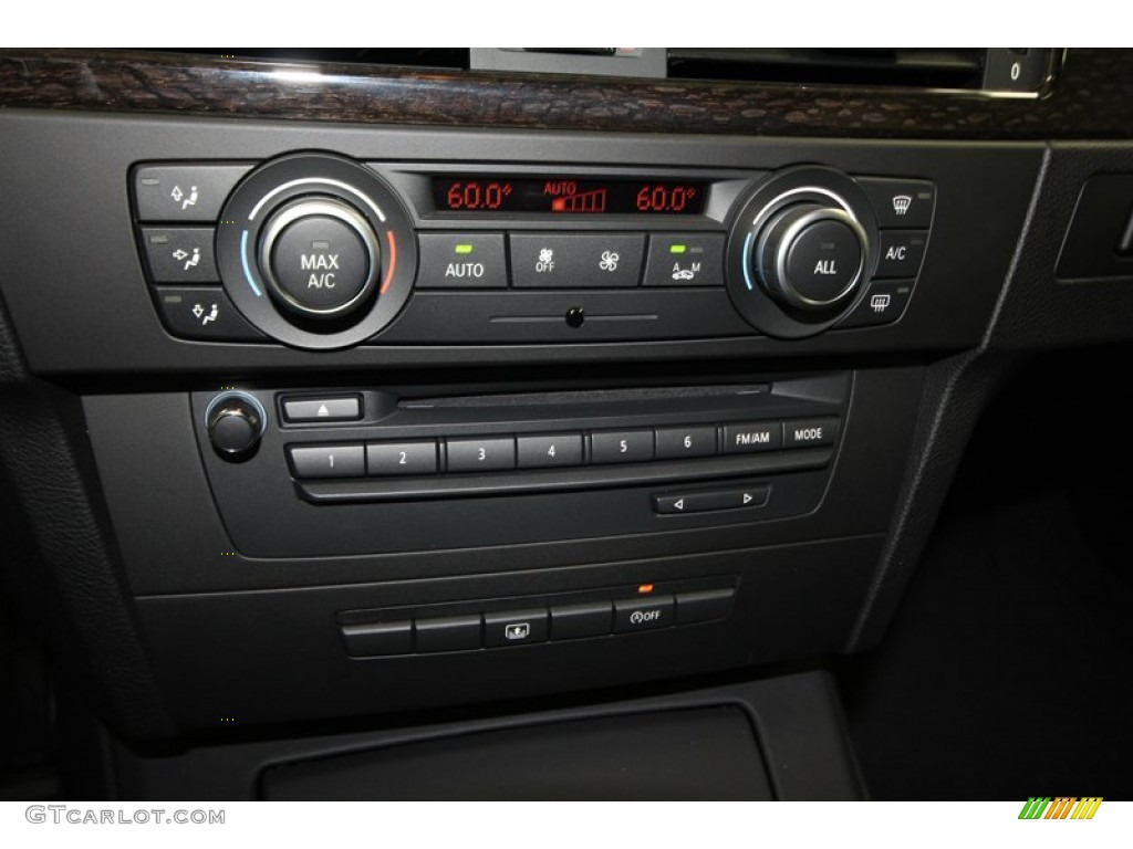 2013 BMW M3 Coupe Controls Photo #72960414